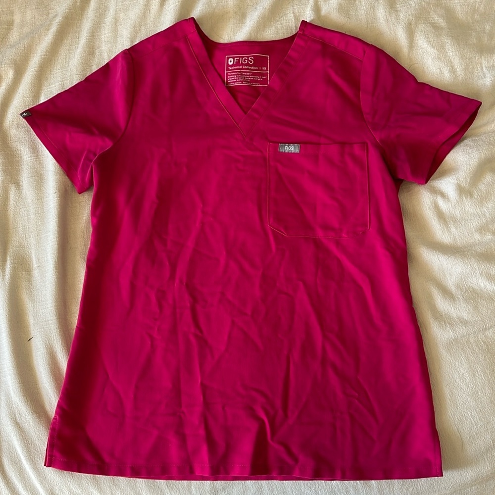 FIGS Catarina One-Pocket Scrub Top Bright Fuchsia Size XS